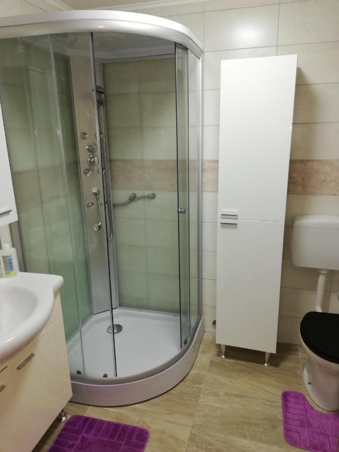 Holiday Home Tin Ogulin Esterno foto