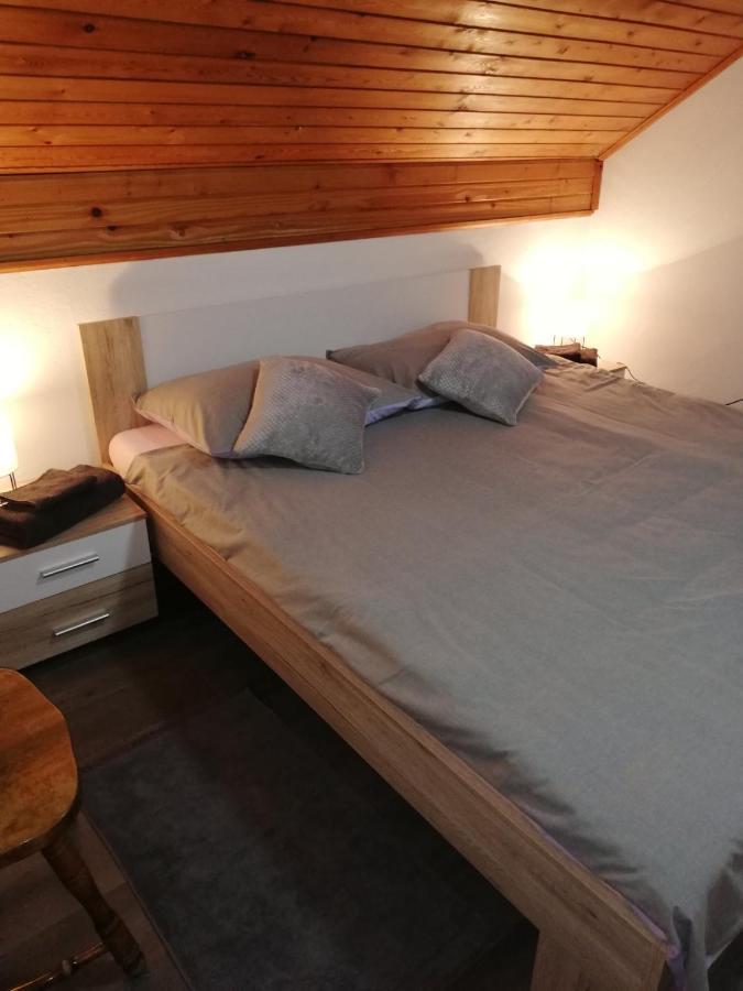 Holiday Home Tin Ogulin Esterno foto