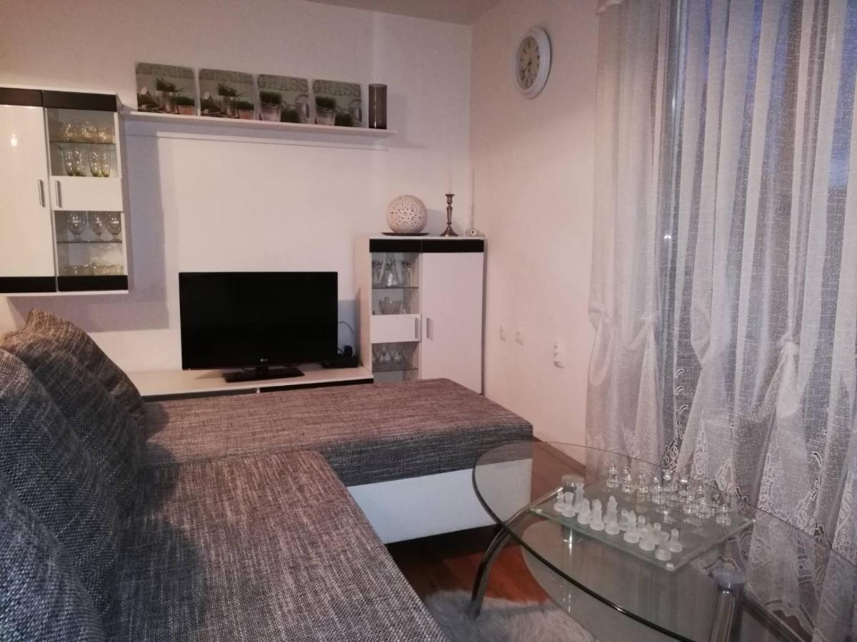 Holiday Home Tin Ogulin Esterno foto