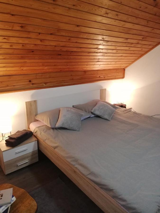 Holiday Home Tin Ogulin Esterno foto