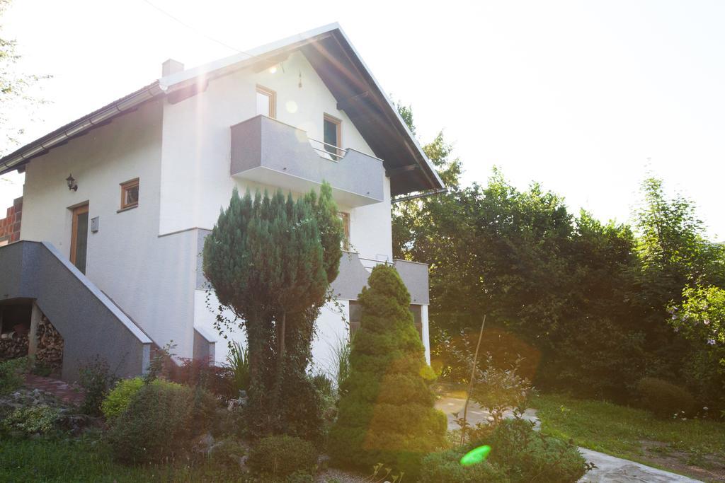 Holiday Home Tin Ogulin Esterno foto