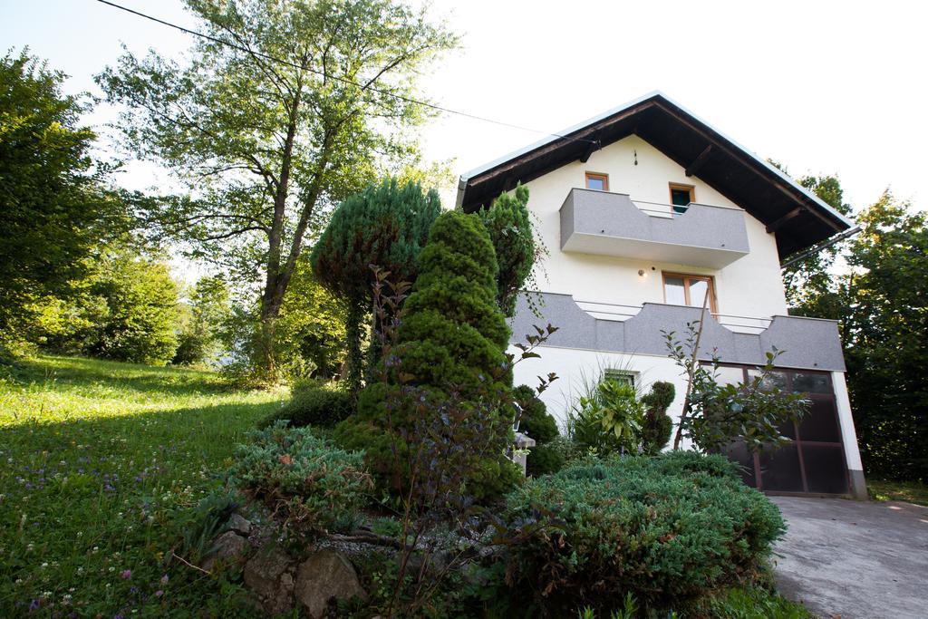 Holiday Home Tin Ogulin Esterno foto